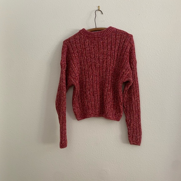 Universal thread crew sweater size small - Picture 2 of 3